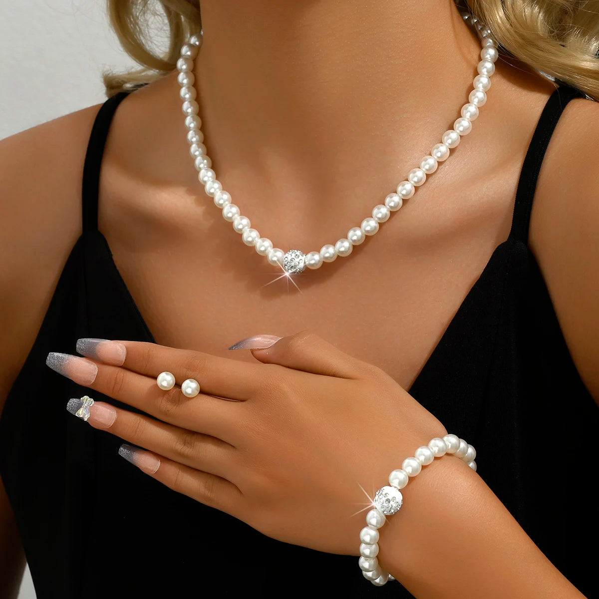 Vérissé - Classic Pearl Jewelry Set