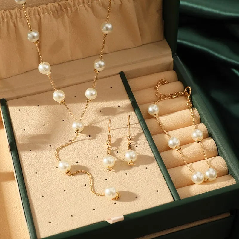 Vérissé - Golden Pearl Jewelry Set