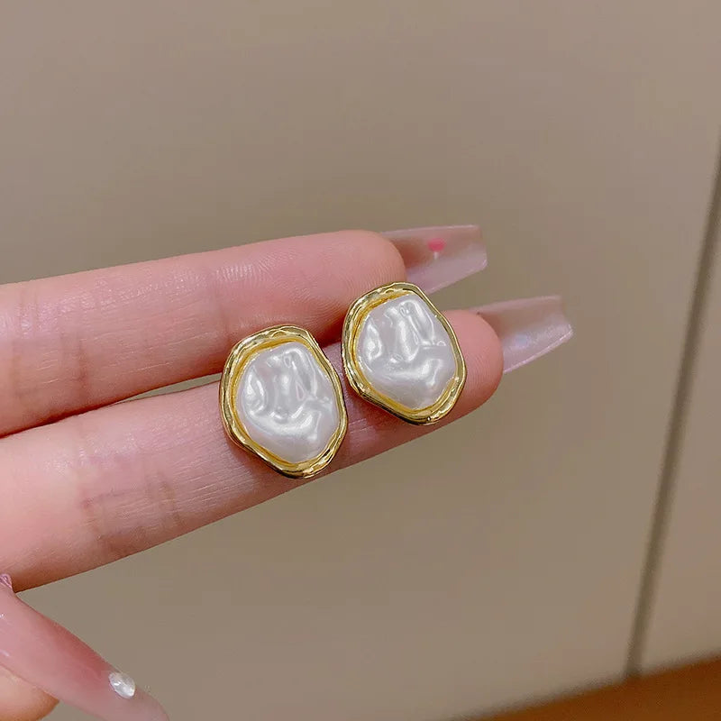 Vérissé - Golden Pearl Studs