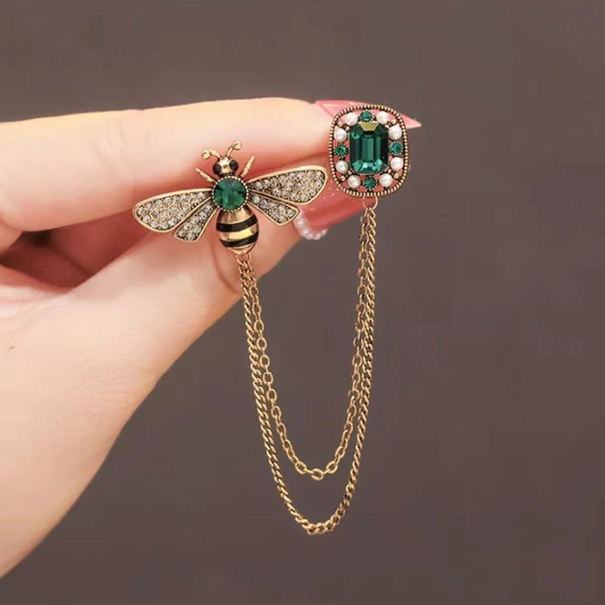 Vérissé - Vintage Bee and Gem Brooch Chain