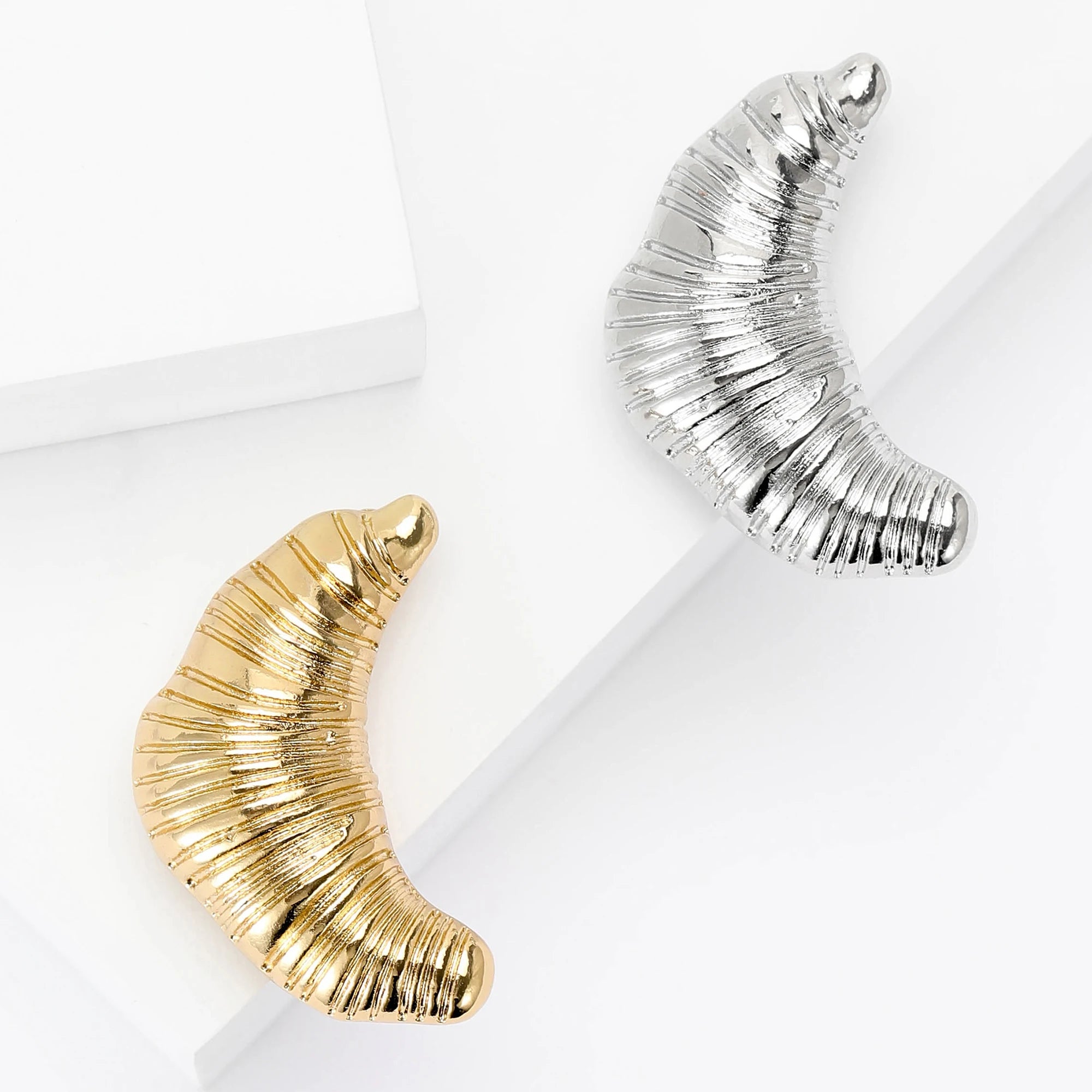 Vérissé - Croissant Metallic Brooches