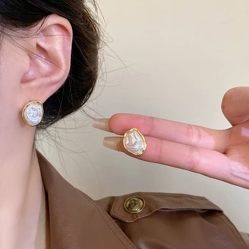 Vérissé - Golden Pearl Studs